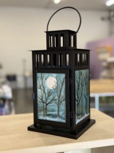 Shellans.Ebbie.Lantern.2025 - Ebbie Shellans