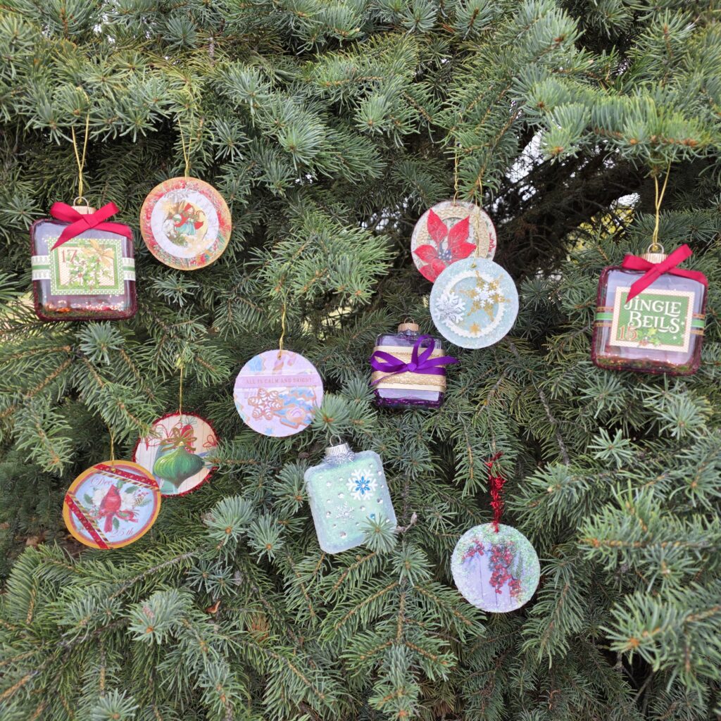 AshleyMileson_AAO_OrnmntsSmllWrks_2025